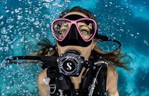 Дайвинг в Новороссийске глубокое погружение с аквалангом. Ultra Подарки. Дайвинг. Купить дайвинг в Новороссийске, обучение глубокому погружению, арендовать акваланг и подводное снаряжение. UltraPodarki.ru 8 800 505 95 30. дайвинг погружение Новороссийск, подводное плавание Новороссийск, дайвинг клуб Новороссийск, подарочные сертификаты, глубокое погружение, погружение с аквалангом Новороссийск, дайвинг центр Новороссийск, купить дайвинг Новороссийск